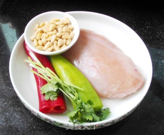Shredded Chicken with Pine Nuts and Double Peppers recipe