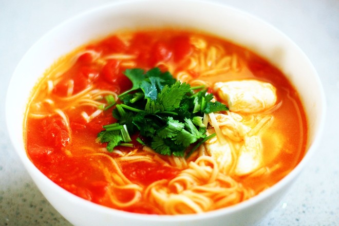 Hot Tomato and Egg Noodle Soup-classic Unlimited Love recipe