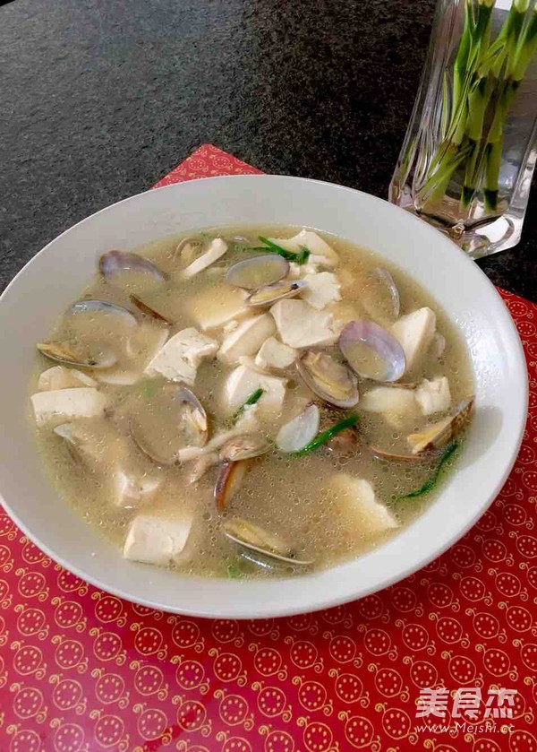 Clam Tofu Soup recipe