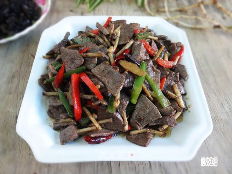 Fried Pork Liver with Houttuynia Cordata recipe