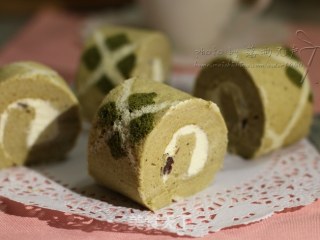 Diamond Matcha Honey Bean Roll recipe