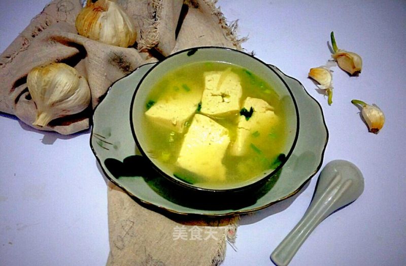 Green and White Tofu Soup recipe