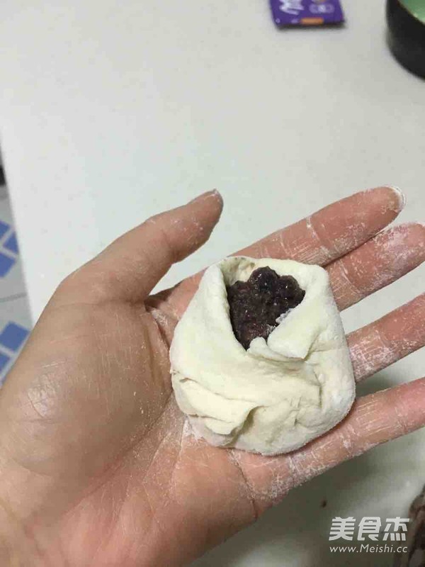 Rose Red Bean Bun recipe