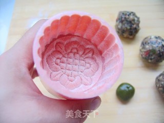 The Same Moonlight, A Different Life——cantonese-style Matcha Five-ren Mooncakes recipe