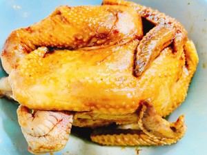 [salt-baked Chicken] Cantonese People Like It, The Simple Method of Rice Cooker, Easy and Delicious recipe