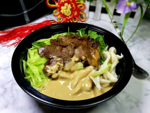 Scissors Noodles with Tahini Sauce recipe