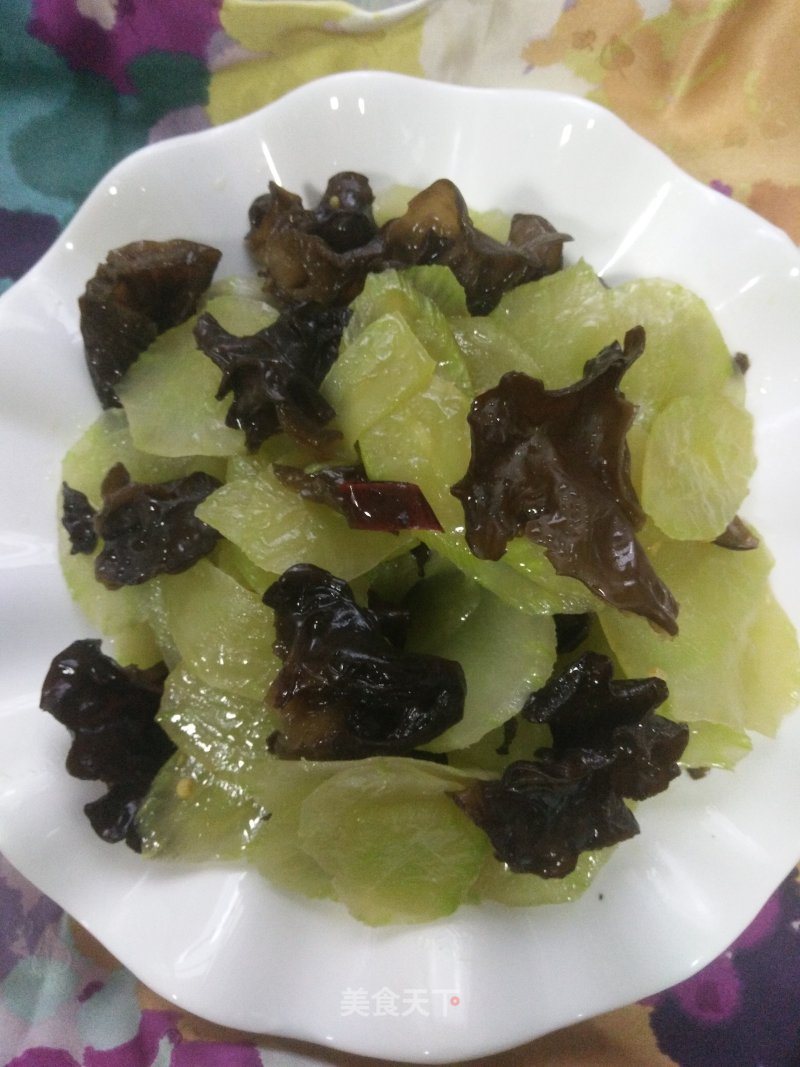 Fried Fungus with Lettuce recipe