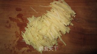 【wooden Cuisine】green Pepper Hot and Sour Potato Shreds recipe