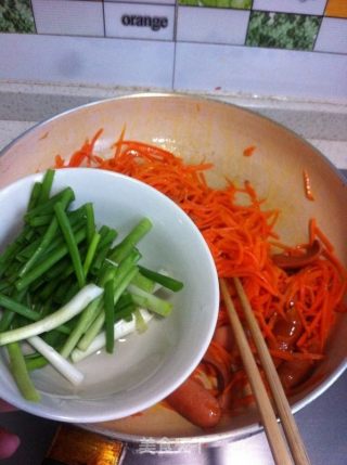 Carrot Crispy Intestine Stir-fry recipe