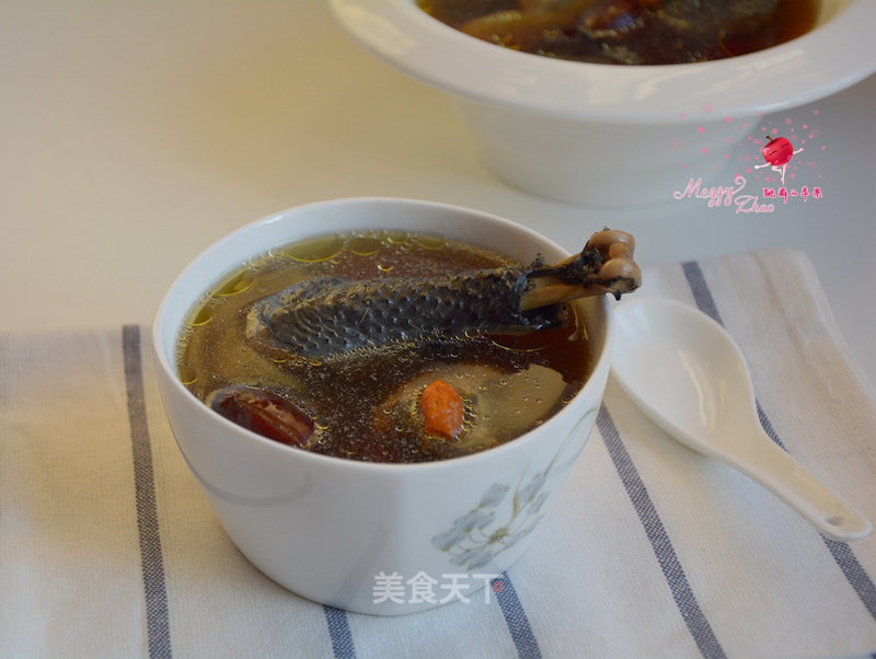 Black-bone Chicken, Mushroom and Red Date Soup recipe