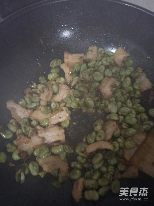 Stir-fried Broad Beans recipe