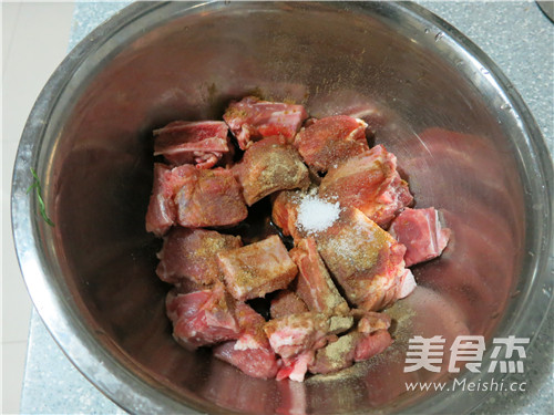 Reed Leaf Glutinous Rice Pork Ribs Fragrant recipe