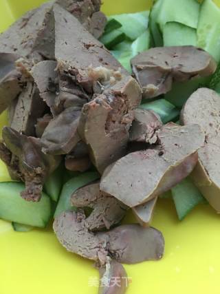 Cucumber and Chicken Liver with Flax Seed Oil recipe