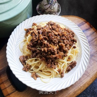 Beef Spaghetti with Matsutake Mushroom recipe