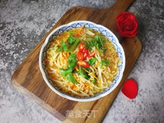 Instant Noodles with Enoki Mushroom and Cordyceps recipe