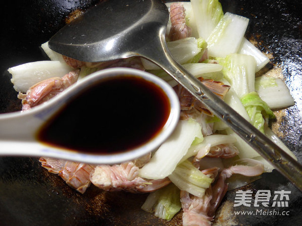 Stir-fried Chinese Cabbage with Mantis Shrimp recipe