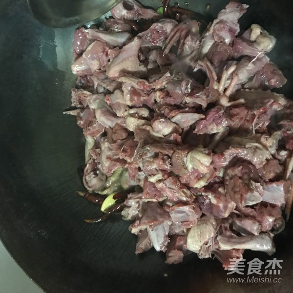 Braised Pigeon Meat recipe