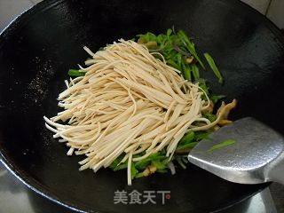 Stir-fried Shredded Pork with Water Spinach recipe