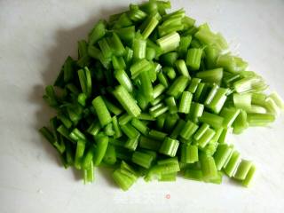 Celery and Soy Sprouts Stir-fried Pork recipe