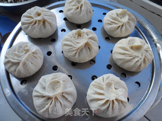 Steamed Buns with Pork and Cowpeas——five-star Hotel Chef's Practice recipe