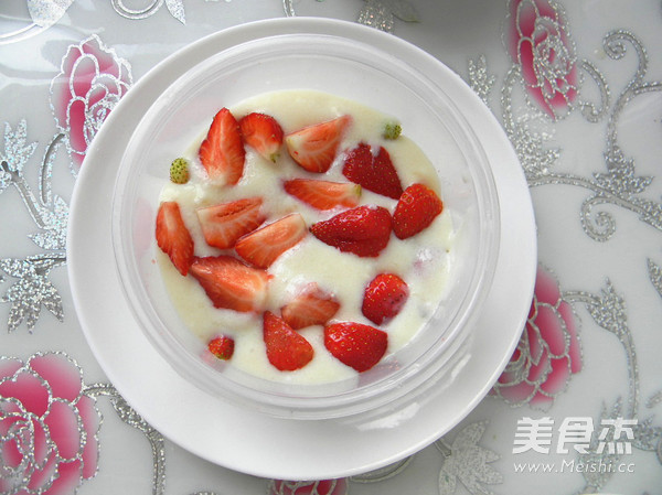 Strawberry Yogurt Jelly recipe