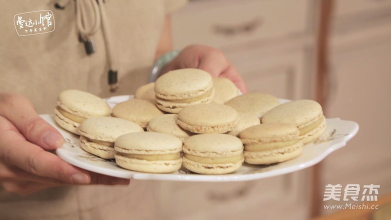 Earl Grey Tea Macaron recipe