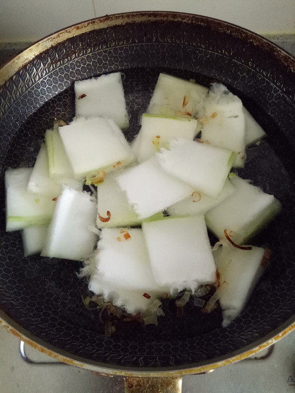 Winter Melon, Sea Rice and Coix Seed Soup recipe