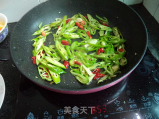 Stir-fried Bacon with Machine-pressed Tofu recipe