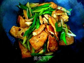 Roasted Tofu with Garlic Sprouts recipe