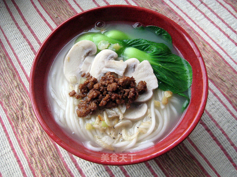 Fresh Fragrant Rice Noodles: A Handful of Dried Shrimps Turn into Stock in Seconds recipe