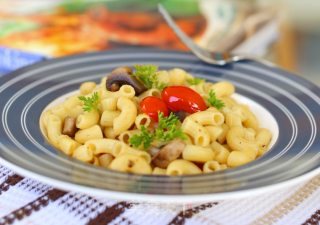 Macaroni with Mushrooms and Shallot recipe