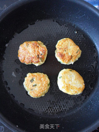 [quick Harvest Vegetables] Piaoxiang Chicken Meatballs recipe