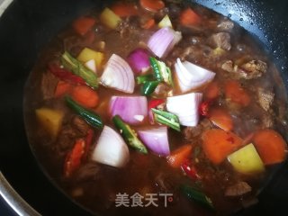 Stewed Beef Stew with Carrots and Potatoes recipe