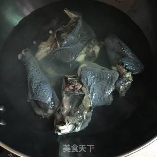 Black-bone Chicken Ganoderma Soup recipe