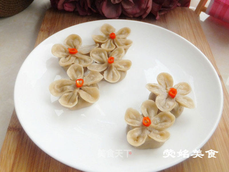 Steamed Dumplings with Mung Bean Noodles recipe