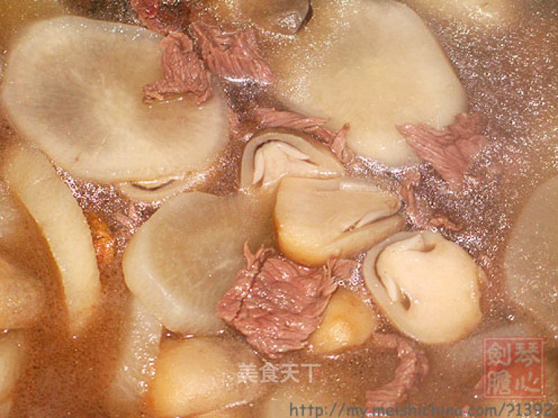 Beef Soup with Straw Mushroom and Radish recipe