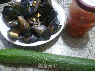 Cucumber Mixed with Mussels recipe