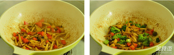 Stir-fried Double Mushrooms with Colored Peppers recipe