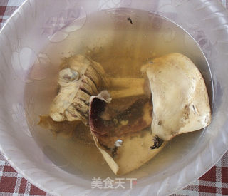 Cuttlefish and Chicken Soup recipe