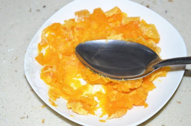 The Most Delicious Taste in The World is Qinghuan——baked Egg Yolk Jelly recipe