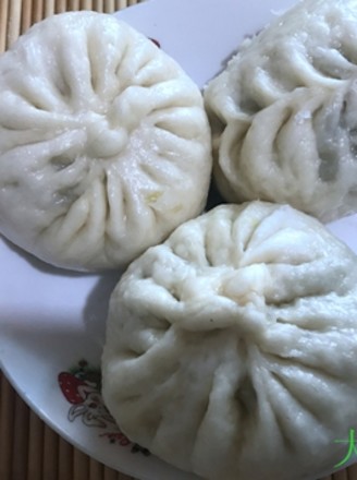 Scallop and Shredded Carrot Buns recipe
