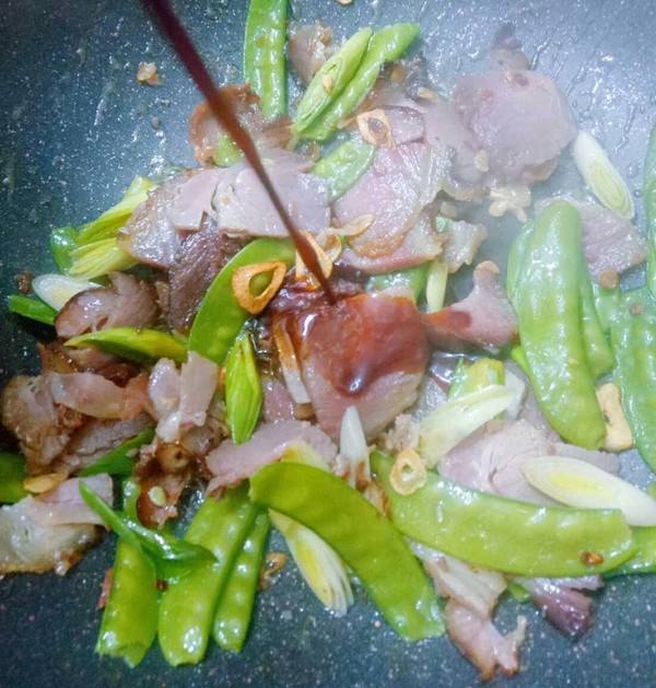 Stir-fried Snow Peas with Bacon recipe