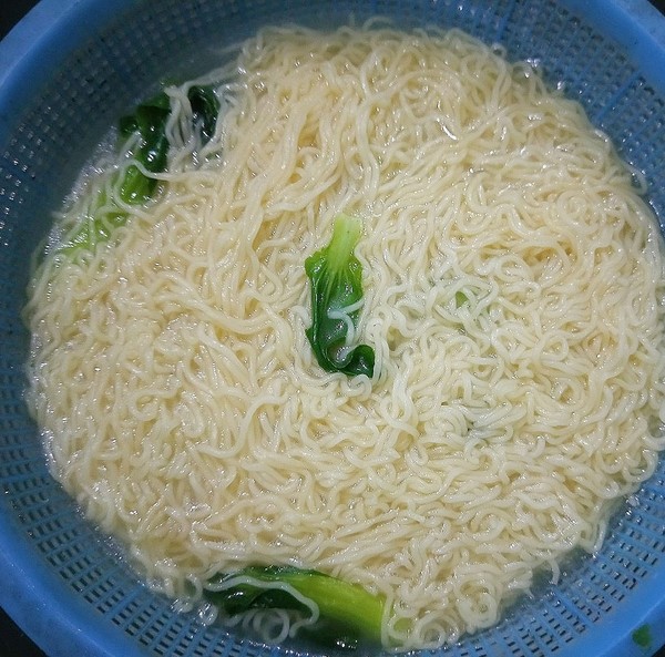 Vegetarian Fried Instant Noodles recipe