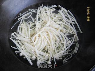 Stir-fried Enoki Mushroom recipe