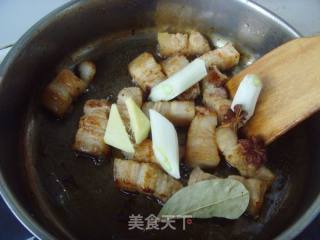 Braised Pork Belly with Tea Tree Mushroom recipe