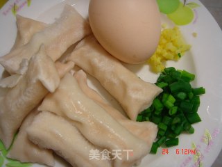 Fish Skin Dumplings with Egg and Boiled Rice Roll recipe