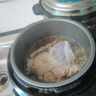 Yiluxiangtianxia-fragrant Stewed Pork recipe