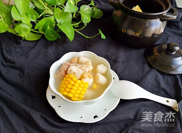 Corn and Yam Spare Ribs Seafood Soup recipe