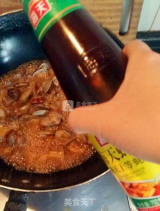 Spicy Stir-fried Flower Beetle recipe