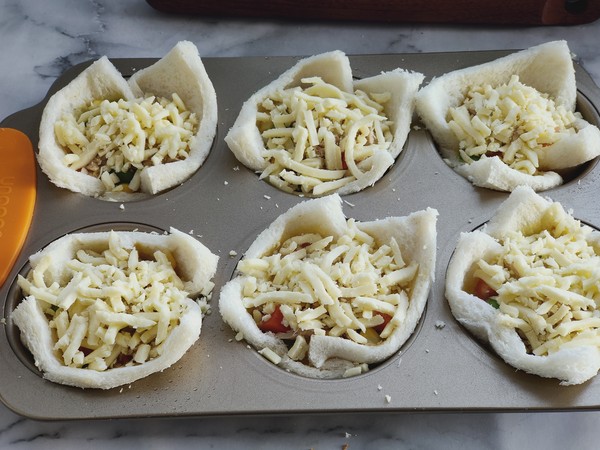 Cheese Tuna Toast Cup recipe